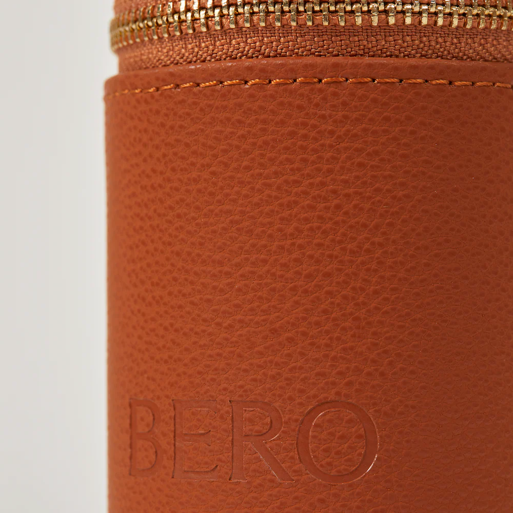 The Club Golf Ball Holder